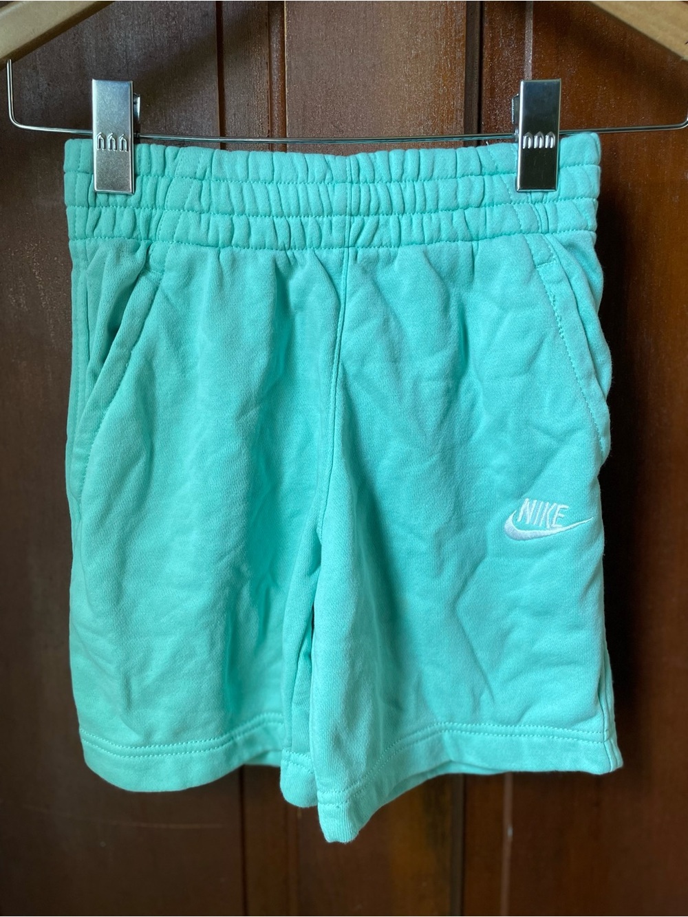 Nike boys small green shorts
